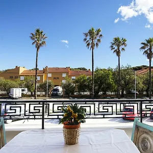 3* Aparthotel Les Mandariniers